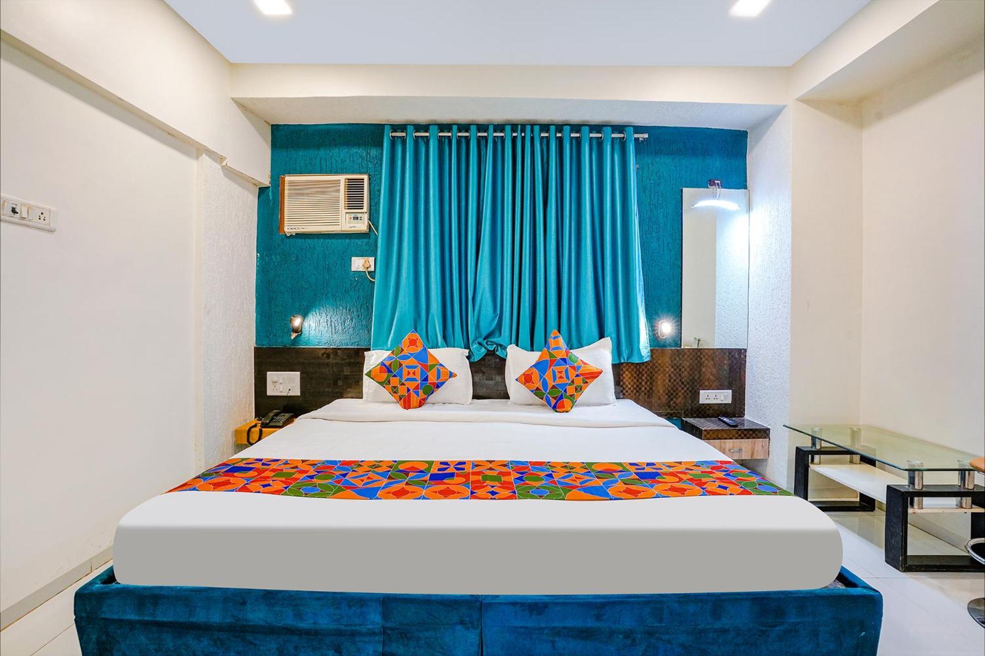 Hotel Bindra Elite Mumbai Exterior photo
