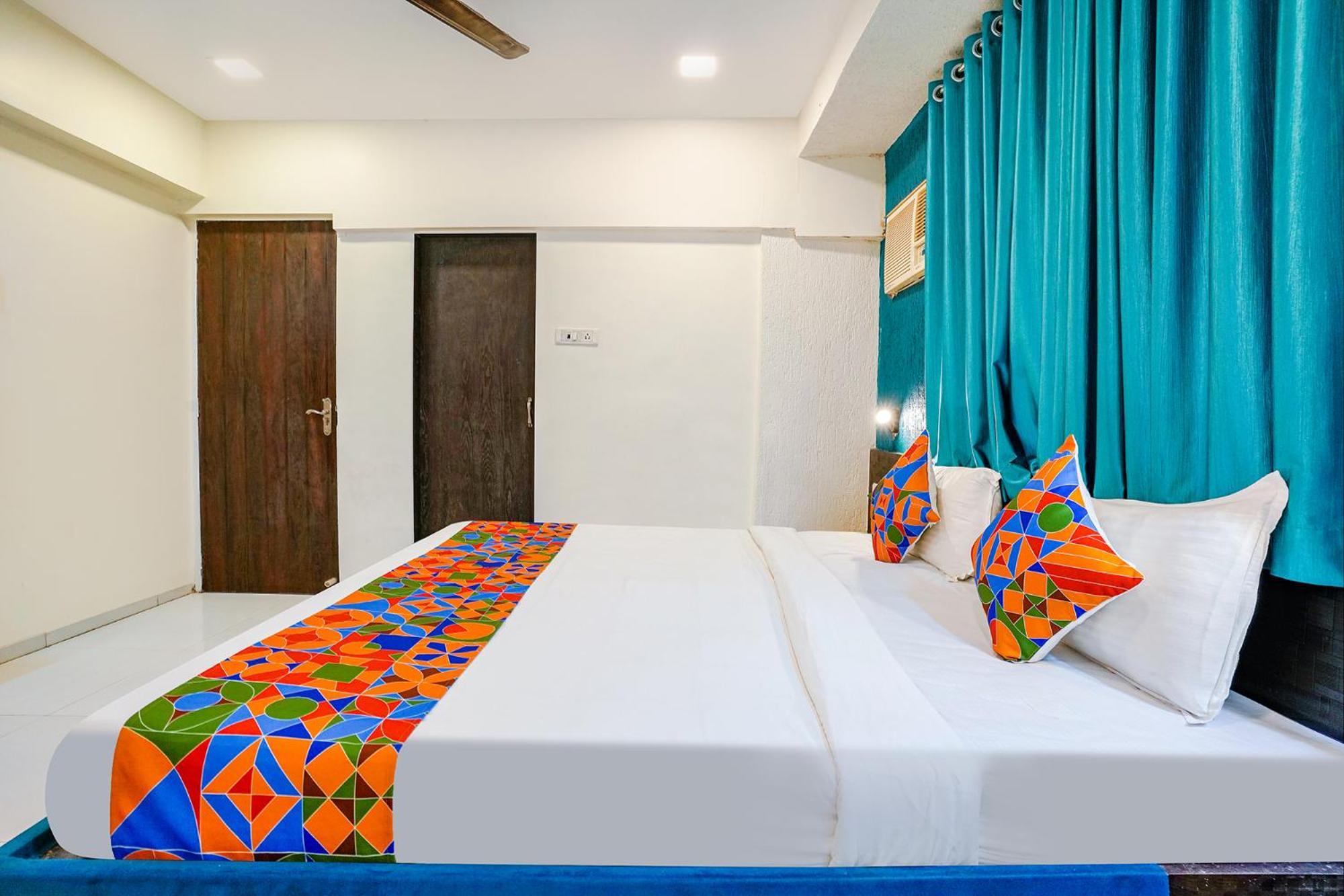 Hotel Bindra Elite Mumbai Exterior photo